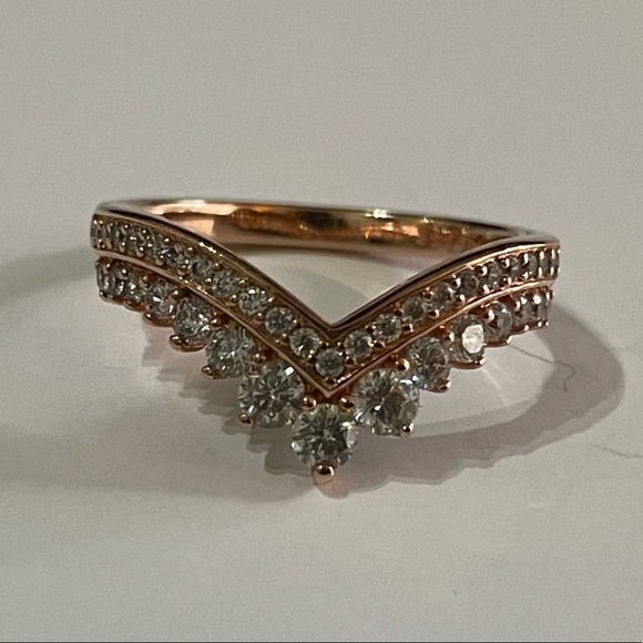 Pandora princess wishbone ring in rose gold - Picture 3 of 6